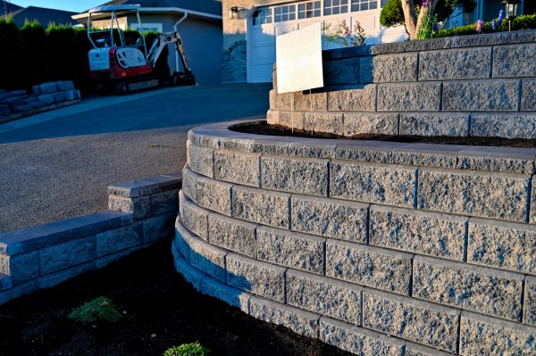 Stone Retaining Wall Repair in Bradenton