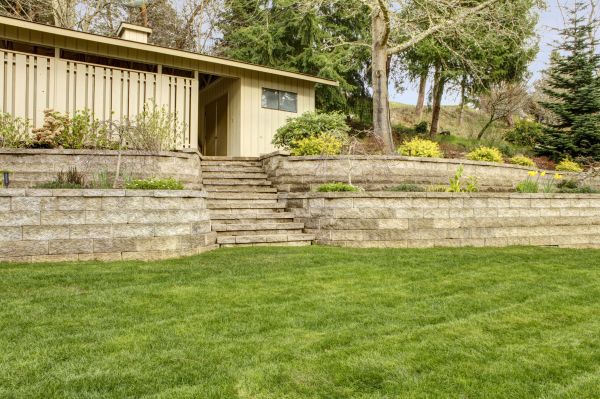 Retaining Wall Construction in Bradenton