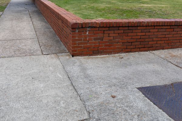 Brick Retaining Wall Repair in Bradenton